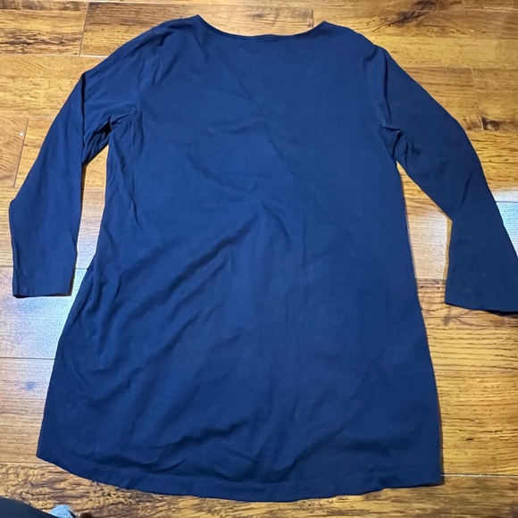 Eddie Bauer Outdoor - 3/4 Long Sleeve Navy Blue Embroidered Top - Size M - Picture 4 of 4